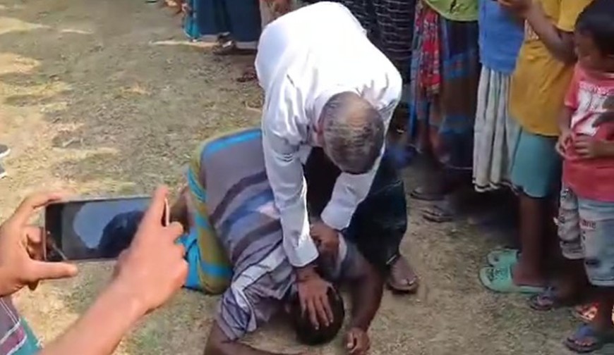 চোর সন্দেহে যুবককে সালিশে এনে বর্বর নির্যাতন