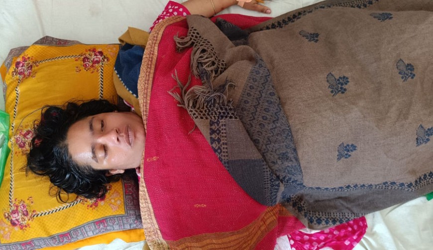 ঝিনাইদহে গৃহবধূকে মারধর করে বিবস্ত্রের অভিযোগ