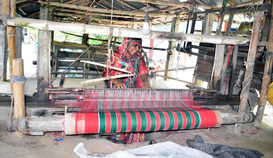 খালিয়া কারিকরপাড়ায় তাঁত কই!