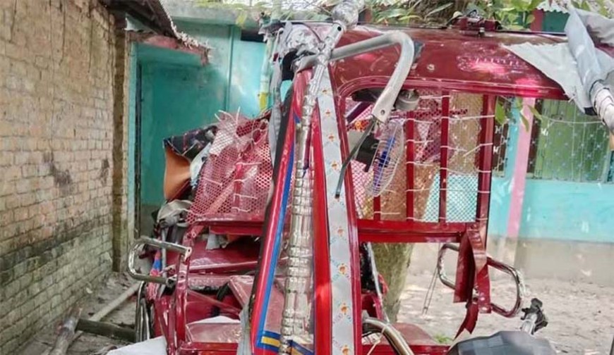 ঝিনাইদহে বাসের ধাক্কায় নারী নিহত