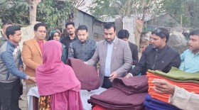 মেহেরপুর কাঁপছে হিমেল হাওয়ায়