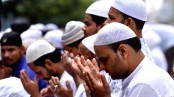 রাস্তায় নামাজ আদায়ে শুভেন্দুর নিষেধাজ্ঞা