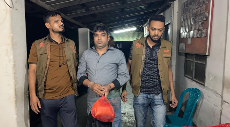 যশোরে আনা হলো বহিষ্কৃত যুবদল নেতা জনিকে