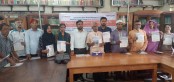 `উপকূলীয় জলাবদ্ধতা মোকাবেলায় টিআরএম' বইয়ের মোড়ক উন্মোচন