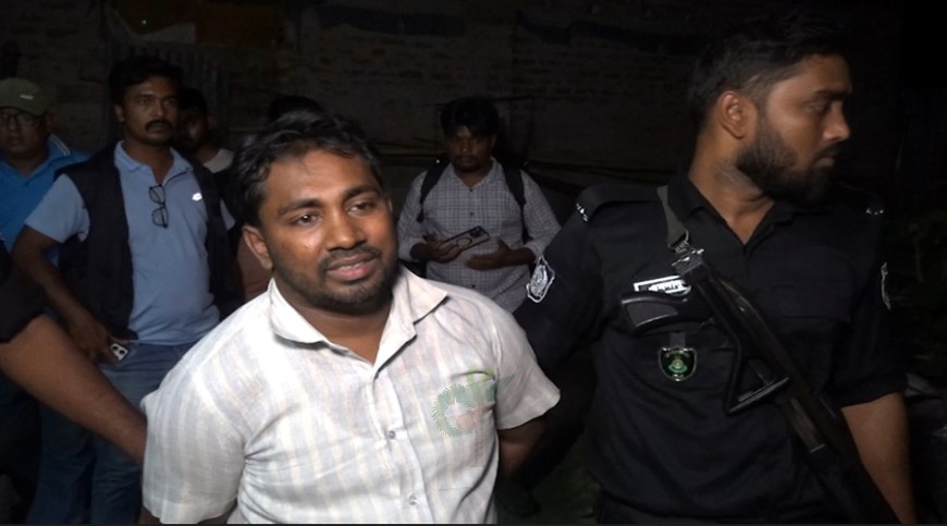 কারখানা থেকে ভারতীয় সিরাপ উদ্ধারের দাবি র‌্যাবের, পরিবারের ভিন্ন বক্তব্য