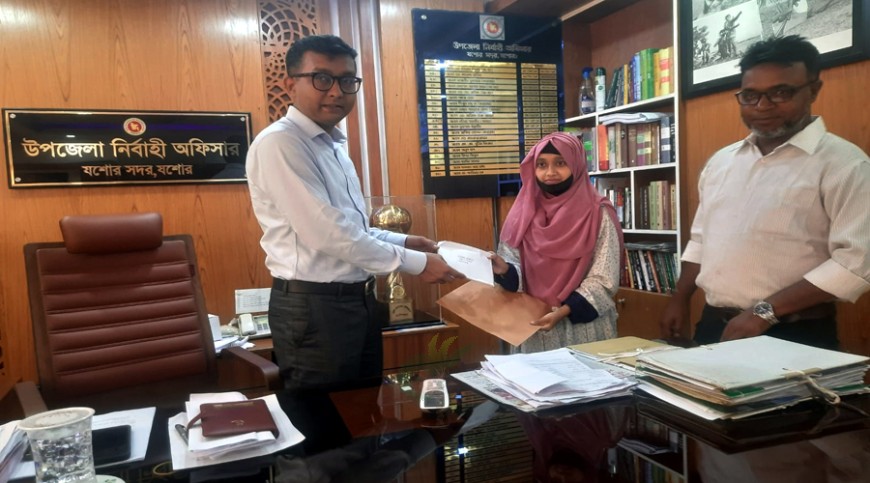 ঝরে পড়া রোধ ও মেধা বিকাশে কাজ করছে সিএসএস: যশোরে ১৬ জন পেল শিক্ষাবৃত্তি