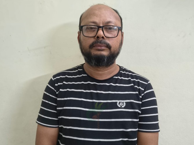 উপশহরের 'ত্রাস' যুবলীগ ক্যাডার মুনসুর গ্রেপ্তার