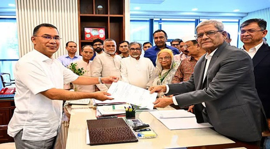 সর্বোচ্চ সাংবিধানিক পদ দখলে ছিল অনুপযুক্তদের: আসিফ নজরুল